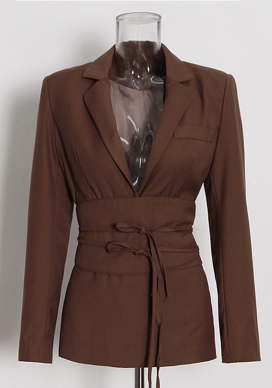 Waist-Skimming Solid Suit + High-Waisted Pants