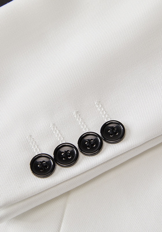 White Tie Ceremony Set​