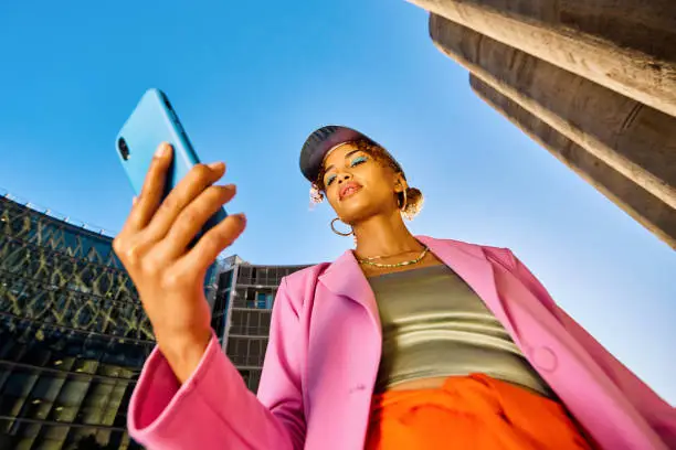 Keep Up with the Trends and Build a New Benchmark in the Garment Industry(图4) Keep Up with the Trends and Build a New Benchmark in the Garment Industry(图4)